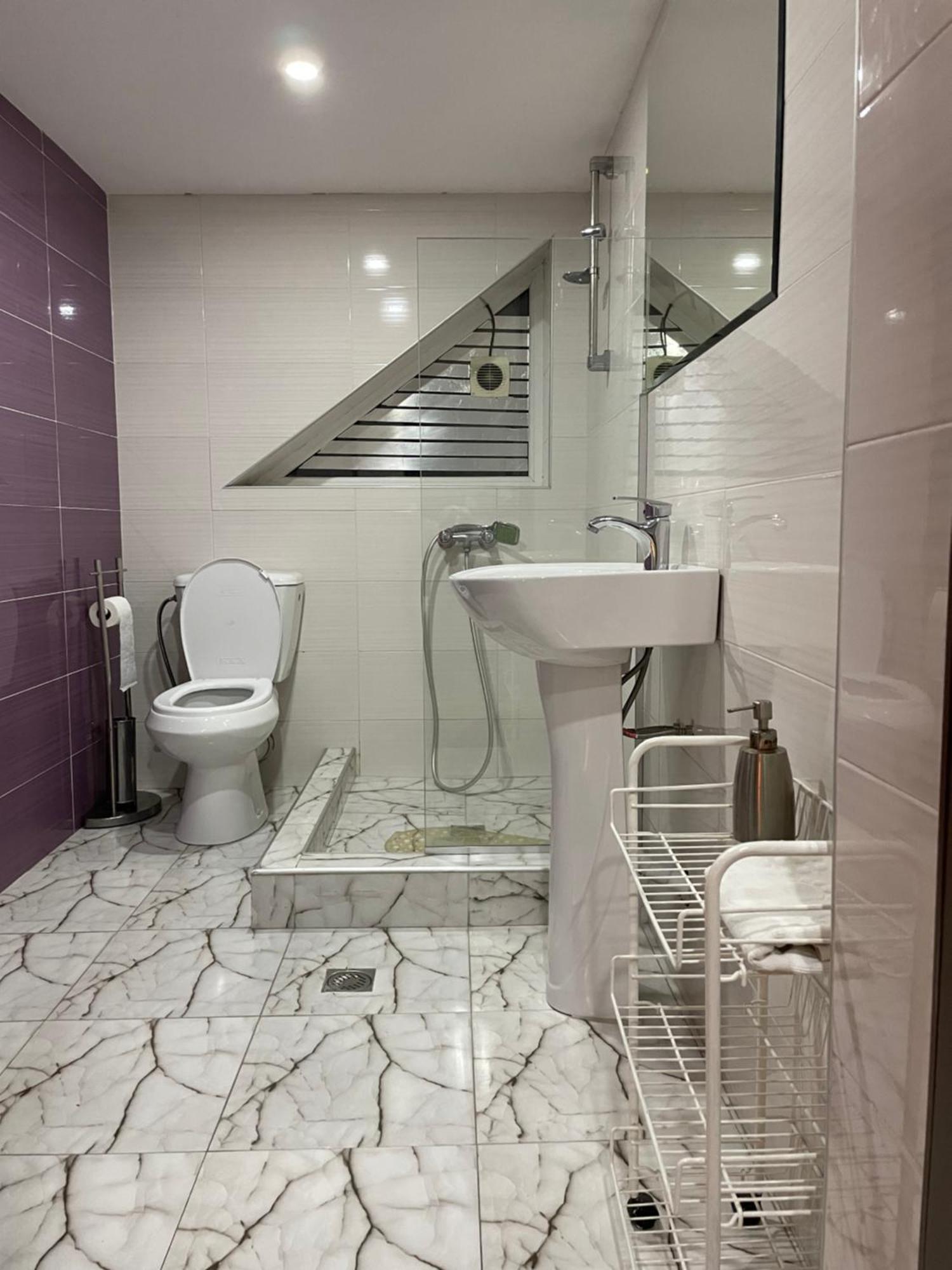New Hotel Tbilisi Exterior photo
